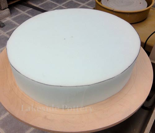 place foam in center